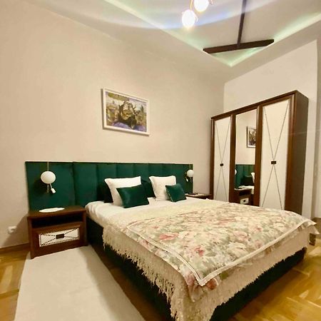 Вул Вірменська 20 Не Далеко Від Ж Д Вокзалу Звітні Документи Apartment Lviv Ngoại thất bức ảnh